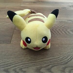 Pokemon Center Japan Running Pikachu Plush 2018 7 inch